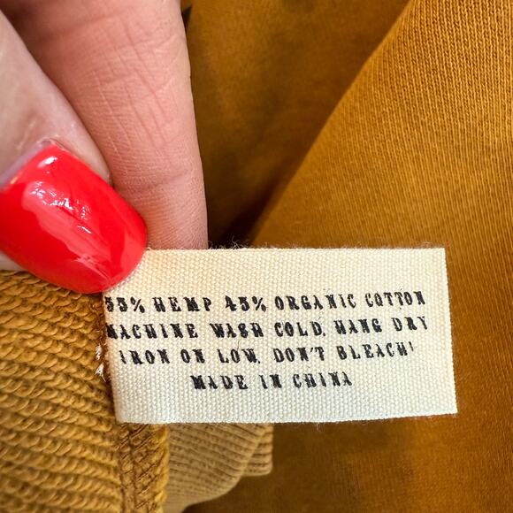 Pyknic Unisex Raise Hell Eat Tacos Crewneck Sweatshirt Mustard Color Size XL NEW - Picture 5 of 11